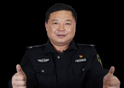 全國人大代表、黃山“守松人”