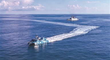 海軍某支隊(duì)組織海上訓(xùn)練